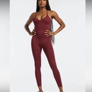 NWOT IVL solid sleeveless spaghetti strap jumpsuit one piece maroon size 4